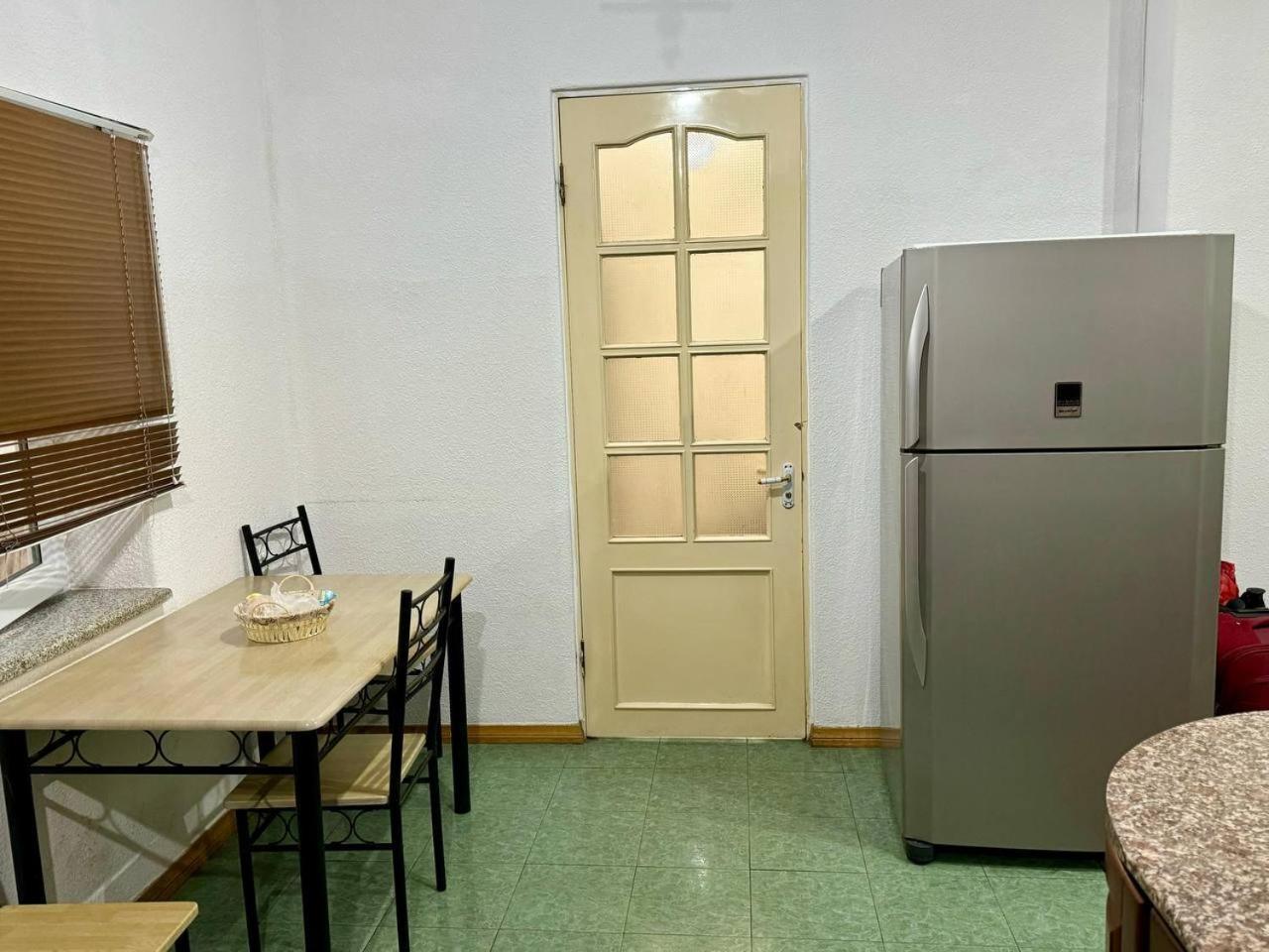 California Hostel Ереван Экстерьер фото