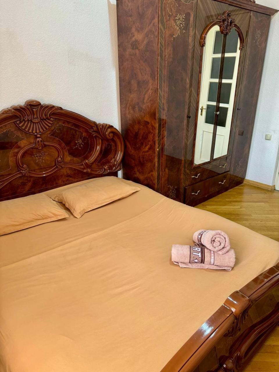 California Hostel Ереван Экстерьер фото